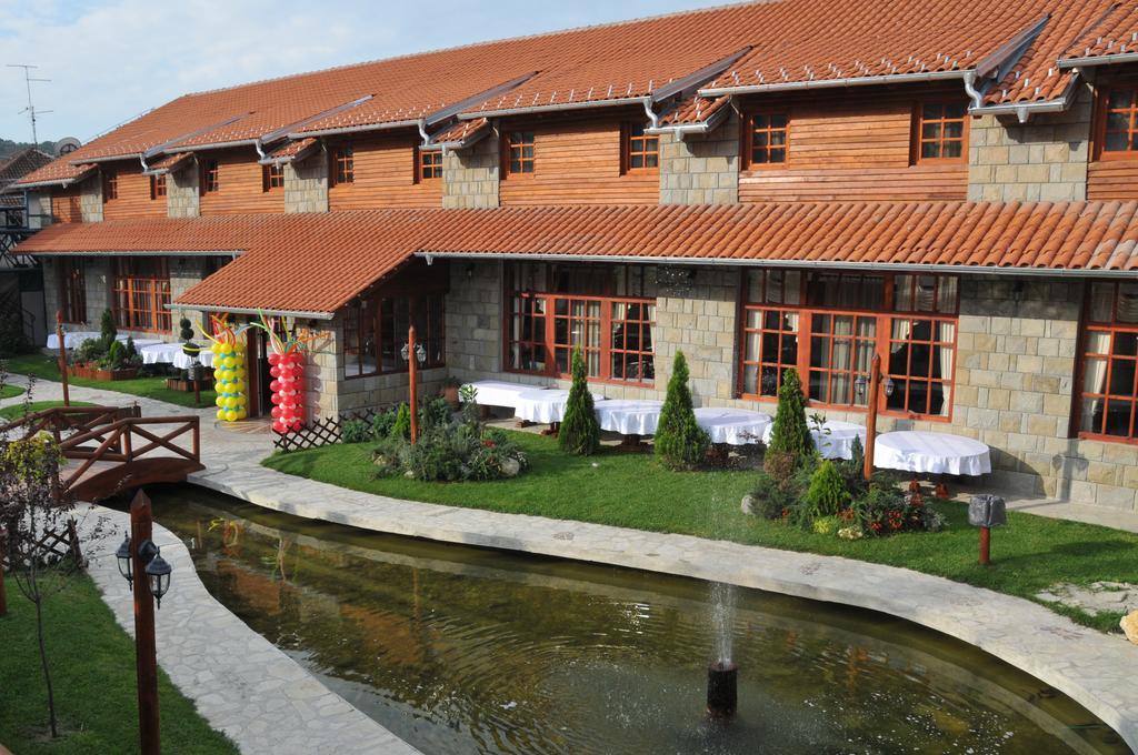 Hotel Centar Balasevic ベオグラード エクステリア 写真