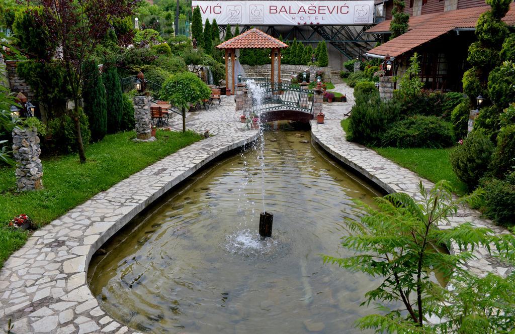 Hotel Centar Balasevic ベオグラード エクステリア 写真